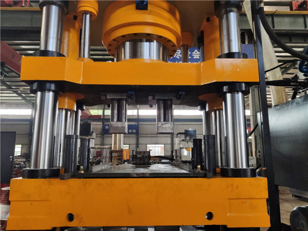 粉末鹽磚成型液壓機(jī)工作臺