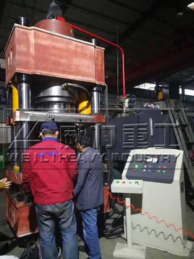 手動液壓機調(diào)試